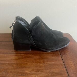 Kenneth Cole Reaction‎ side skip suede bootie black 7